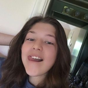 Meet your Posher, Maya